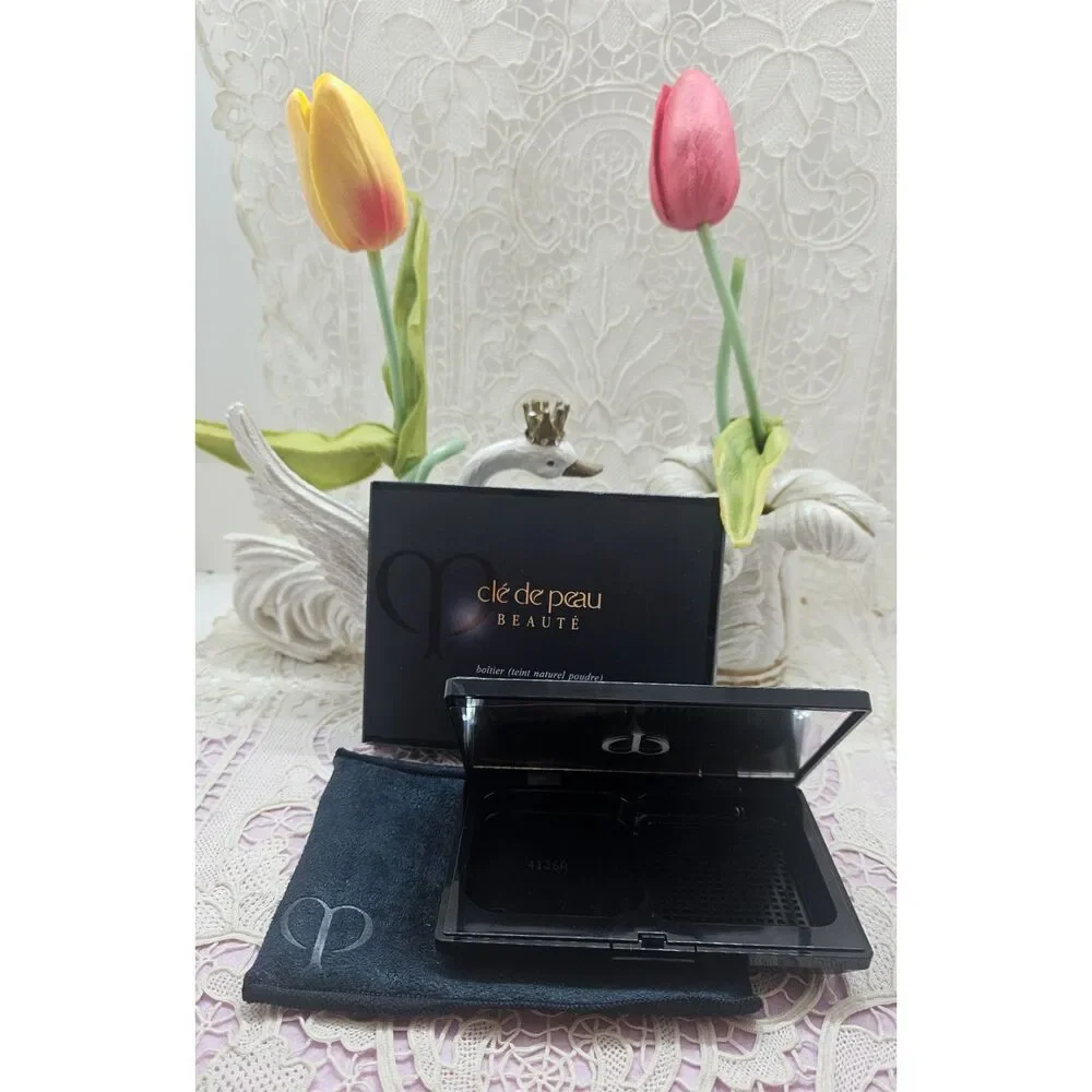 Cle De Peau | POWDER FOUNDATION REFILL B30 +CASE NEW